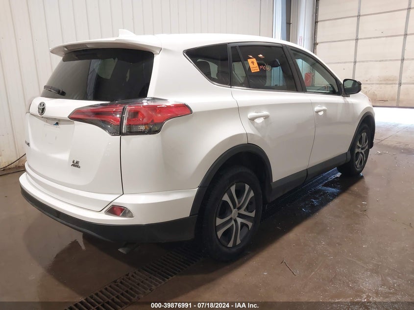 VIN 2T3BFREV1HW632934 2017 TOYOTA RAV4 LE