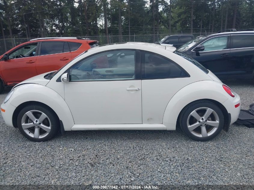 2008 Volkswagen New Beetle Black Tie Edition/Triple White VIN: 3VWFW31C18M512617 Lot: 39877042