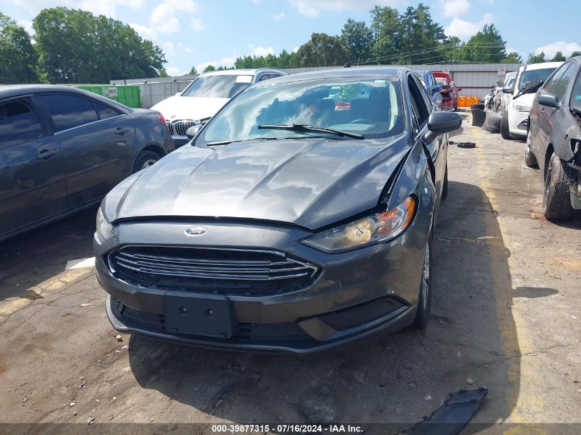 2017 Ford Fusion S VIN: 3FA6P0G7XHR237749 Lot: 39877315