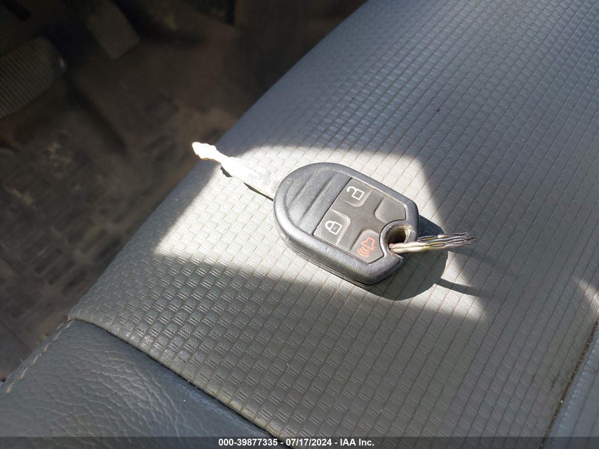 2012 Ford F-250 Xl VIN: 1FT7X2A68CED04869 Lot: 39877335