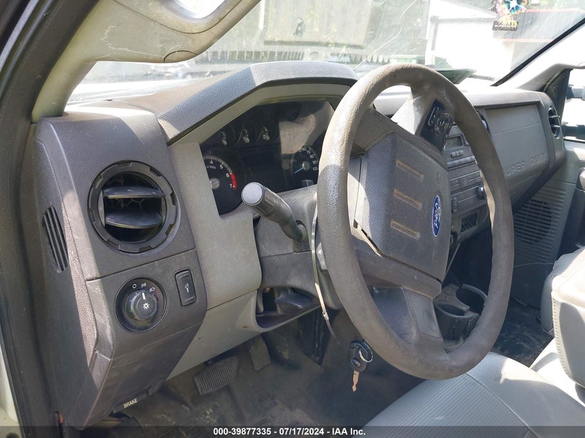 2012 Ford F-250 Xl VIN: 1FT7X2A68CED04869 Lot: 39877335