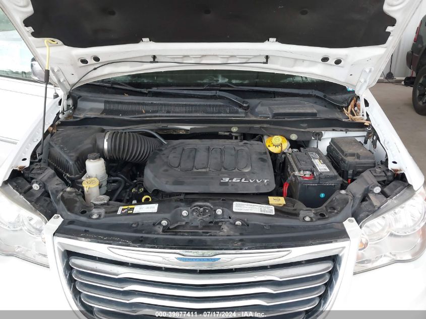 2015 Chrysler Town & Country Touring-L VIN: 2C4RC1CG4FR590604 Lot: 39877411