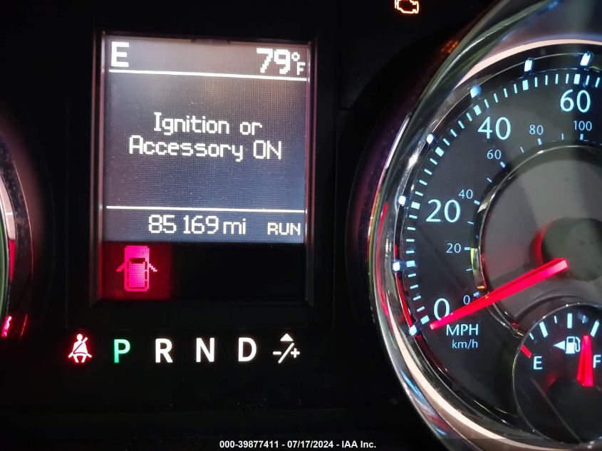 2015 Chrysler Town & Country Touring-L VIN: 2C4RC1CG4FR590604 Lot: 39877411