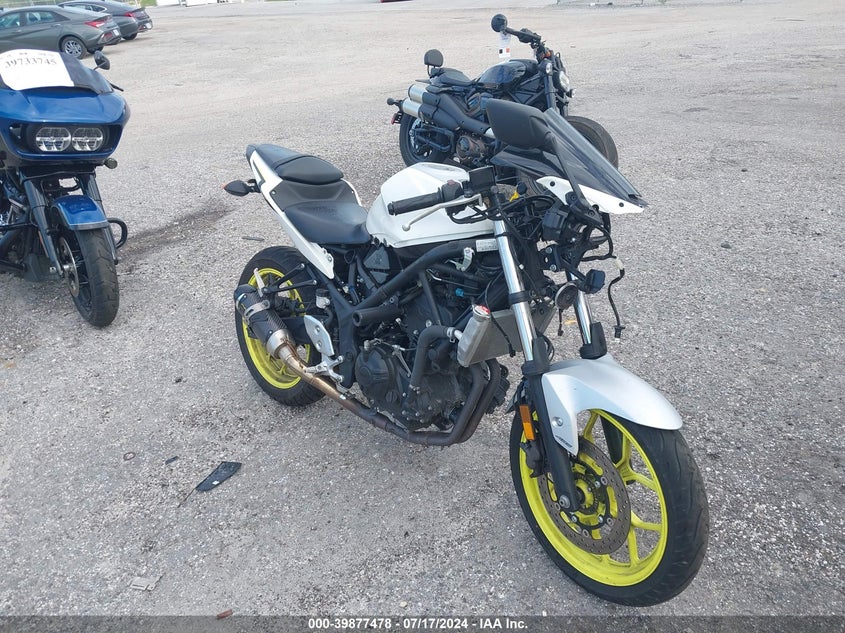 VIN MH3RH15Y0JK004111 2018 YAMAHA YZFR3 A
