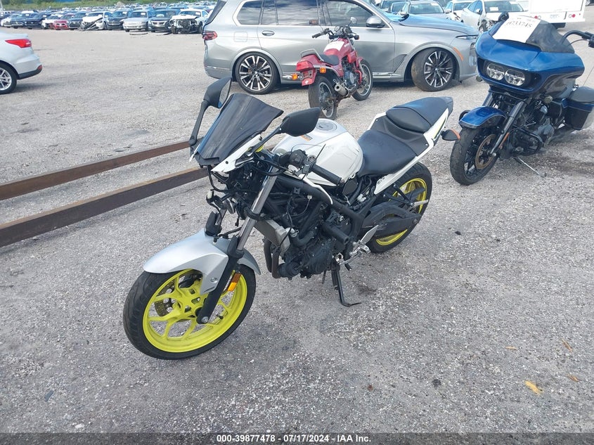 VIN MH3RH15Y0JK004111 2018 YAMAHA YZFR3 A