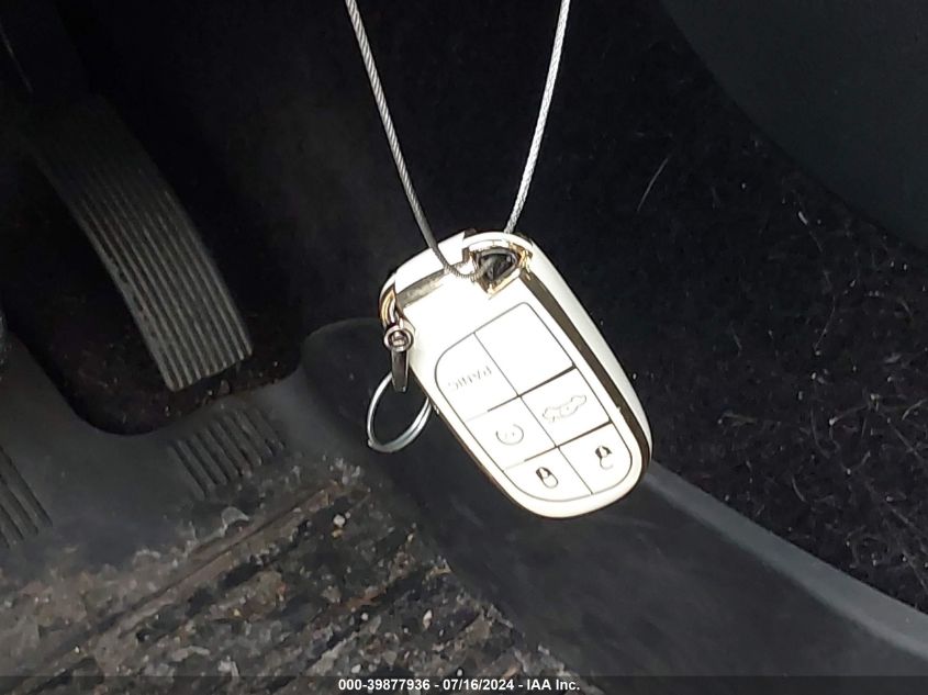 2018 Jeep Grand Cherokee Laredo VIN: 1C4RJFAG0JC297645 Lot: 39877936