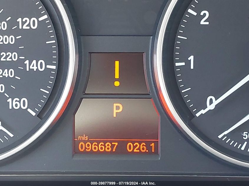 2011 BMW 328I VIN: WBAPH5C50BA447692 Lot: 39877999