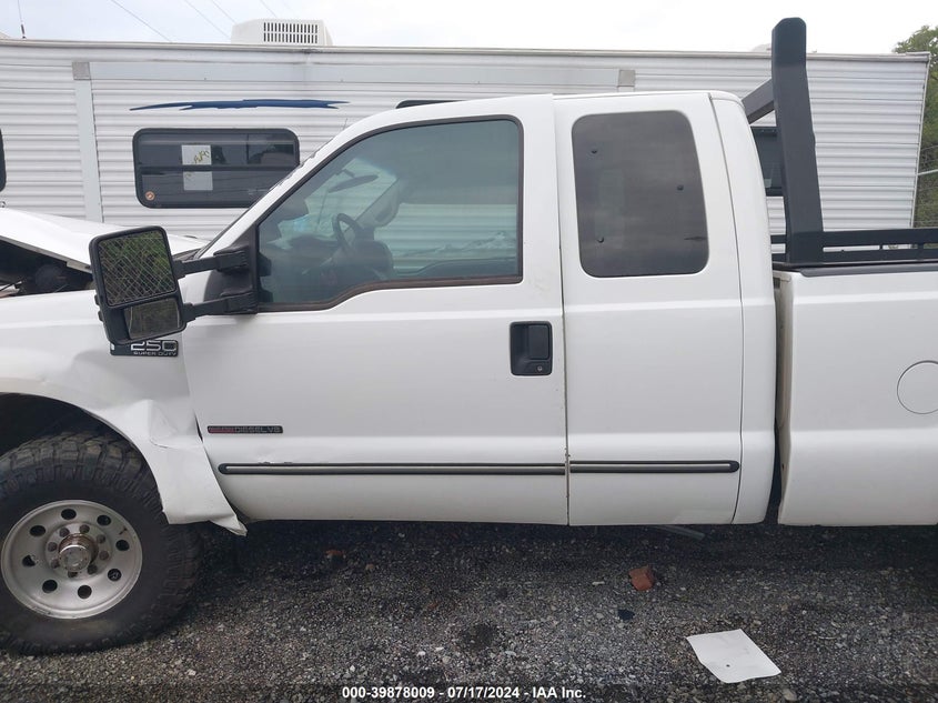 2000 Ford F250 Super Duty VIN: 1FTNX21F2YEB16136 Lot: 39878009