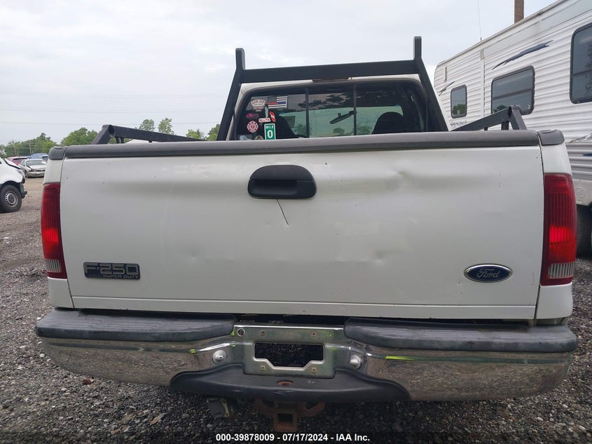 2000 Ford F250 Super Duty VIN: 1FTNX21F2YEB16136 Lot: 39878009