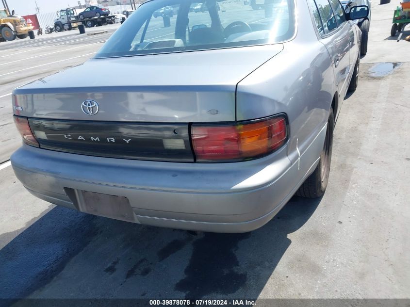1993 Toyota Camry Dx VIN: 4T1SK11E2PU214649 Lot: 39878078