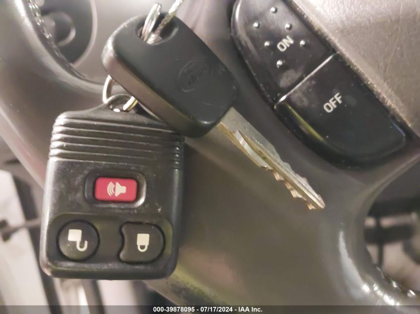 2001 Ford F-150 King Ranch Edition/Lariat/Xlt VIN: 1FTRW08L81KC64898 Lot: 39878095