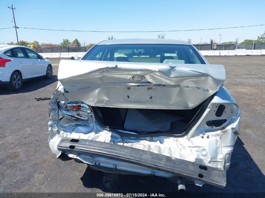 2004 Toyota Camry Le VIN: 4T1BE32K04U298165 Lot: 39878572