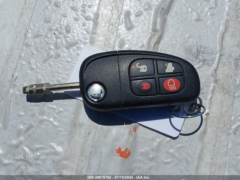 2003 Jaguar S-Type 4.2L V8 VIN: SAJEA01U03HM53028 Lot: 39878762