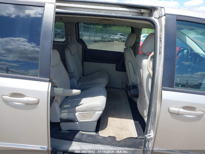 2008 Dodge Grand Caravan Sxt VIN: 1D8HN54P28B158141 Lot: 39879052