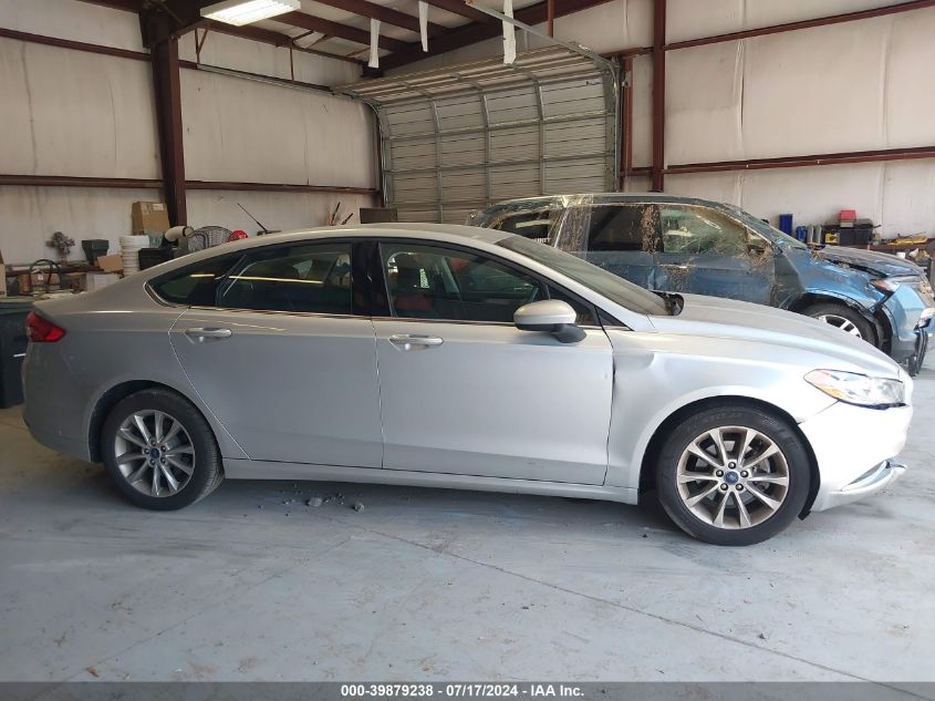 2017 Ford Fusion Se VIN: 3FA6P0H73HR316579 Lot: 39879238