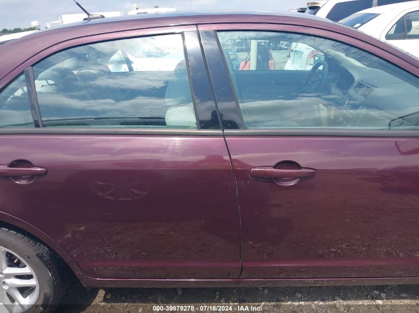 2011 Ford Fusion S VIN: 3FAHP0GA9BR332525 Lot: 39879278