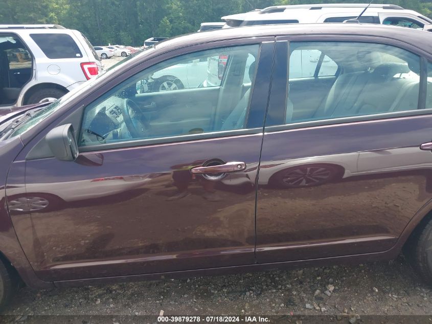 2011 Ford Fusion S VIN: 3FAHP0GA9BR332525 Lot: 39879278