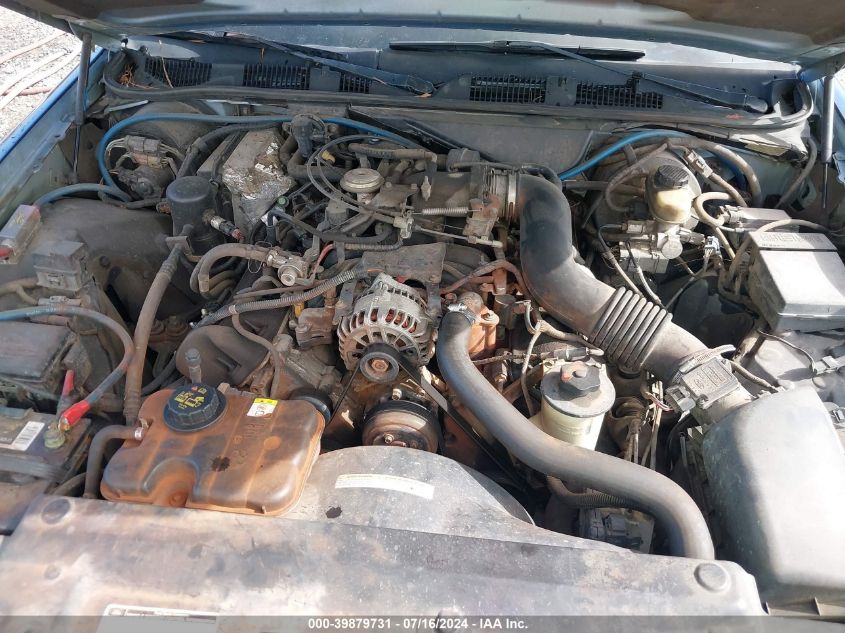 1999 Ford Crown Victoria VIN: 2FAFP73W7XX102346 Lot: 39879731