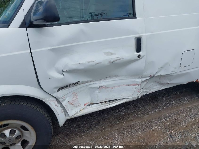 2002 Chevrolet Astro VIN: 1GCDM19X22B134575 Lot: 39879836