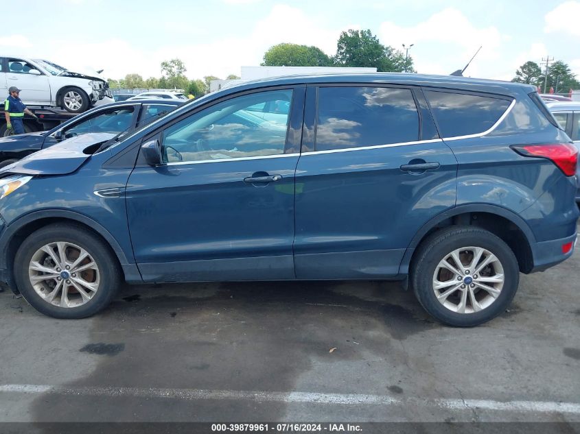 2019 Ford Escape Se VIN: 1FMCU9GD9KUB33149 Lot: 39879961