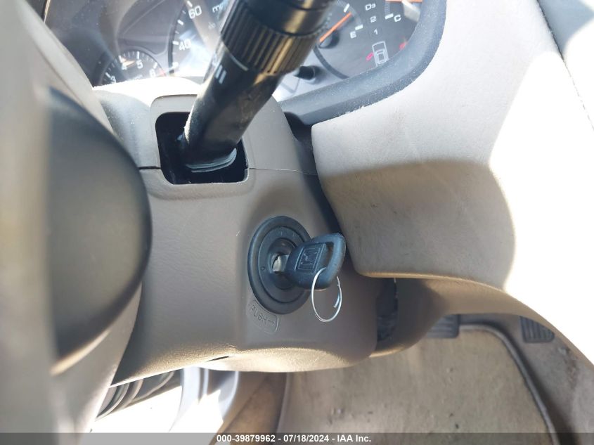 2000 Honda Accord 2.3 Lx VIN: 1HGCG5647YA135581 Lot: 39879962