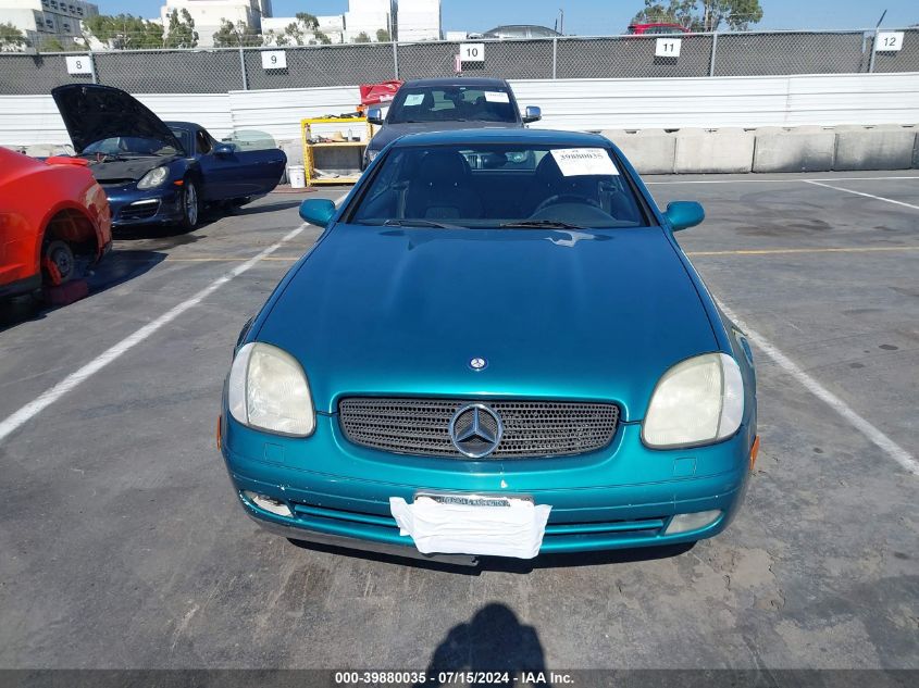 1998 Mercedes-Benz Slk 230 VIN: WDBKK47F7WF005012 Lot: 39880035