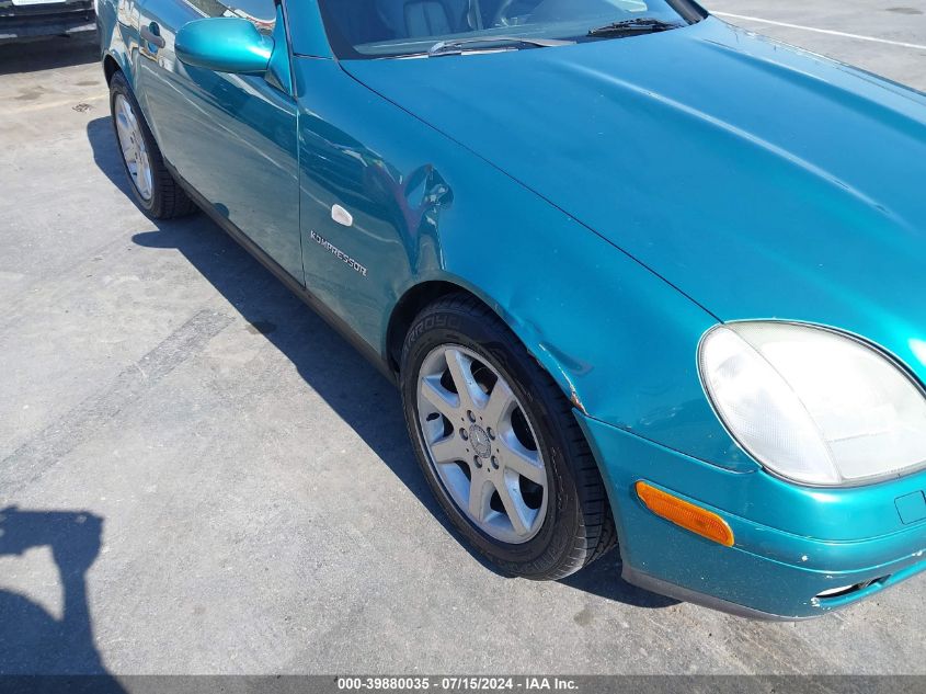 1998 Mercedes-Benz Slk 230 VIN: WDBKK47F7WF005012 Lot: 39880035