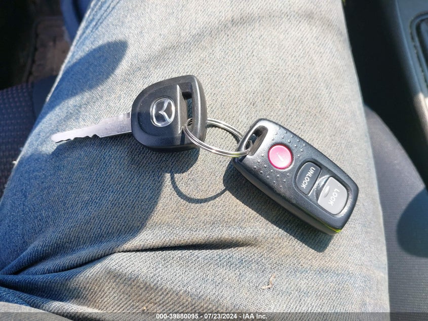 2008 Mazda Mazda3 S Sport VIN: JM1BK343X81100041 Lot: 39880095