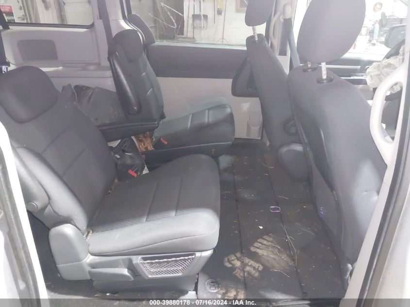 2010 Dodge Grand Caravan Se VIN: 2D4RN4DE8AR145612 Lot: 39880178