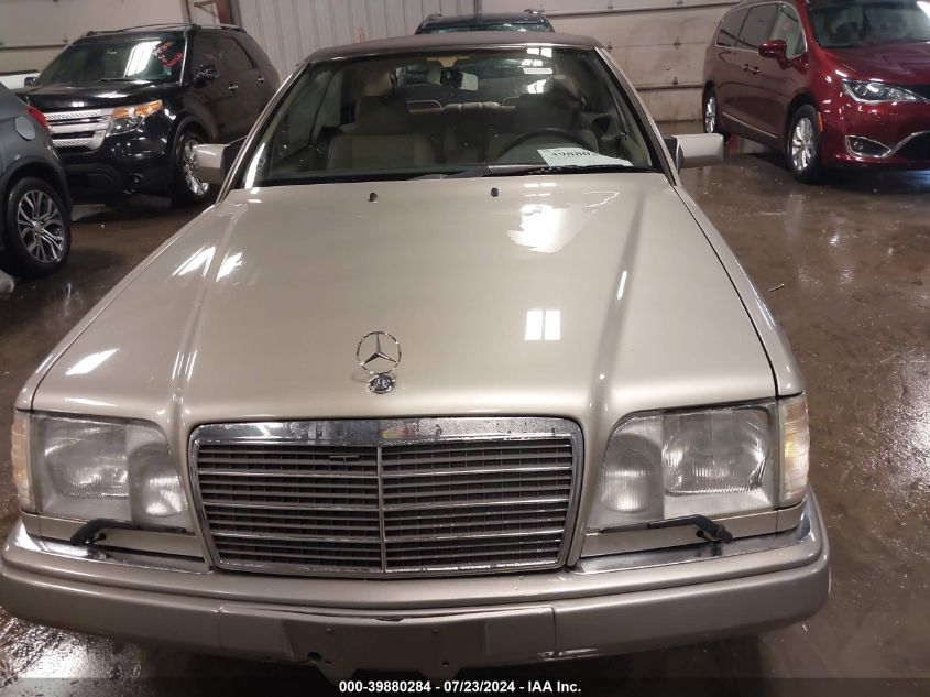 1994 Mercedes-Benz E 320 VIN: WDBEA66E2RC098726 Lot: 39880284