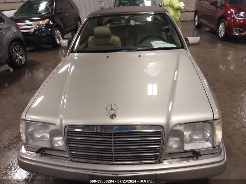 1994 Mercedes-Benz E 320 VIN: WDBEA66E2RC098726 Lot: 39880284