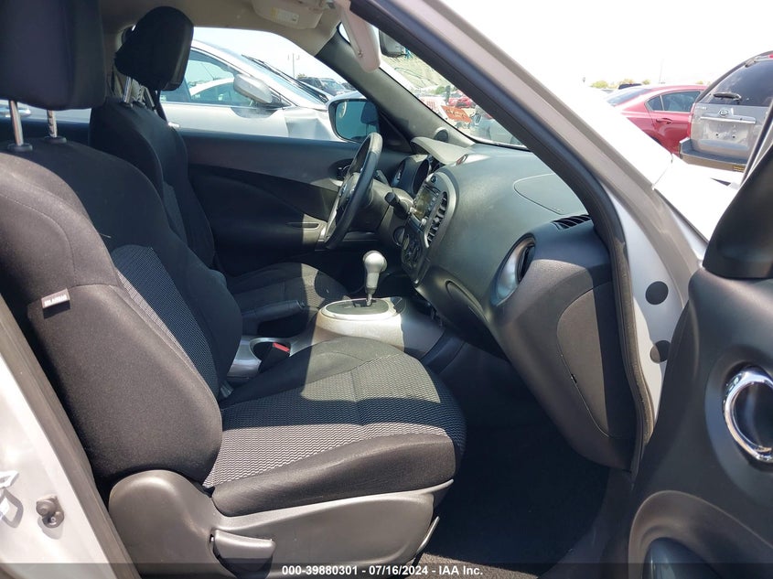 2015 Nissan Juke S VIN: JN8AF5MR5FT508372 Lot: 39880301