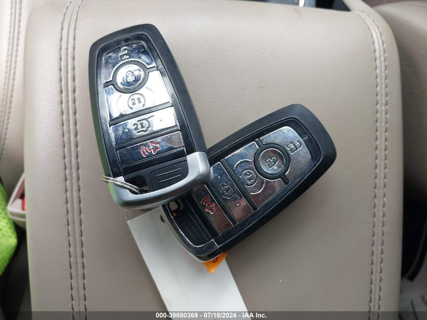 2020 Lincoln Corsair Standard VIN: 5LMCJ1D94LUL03684 Lot: 39880369