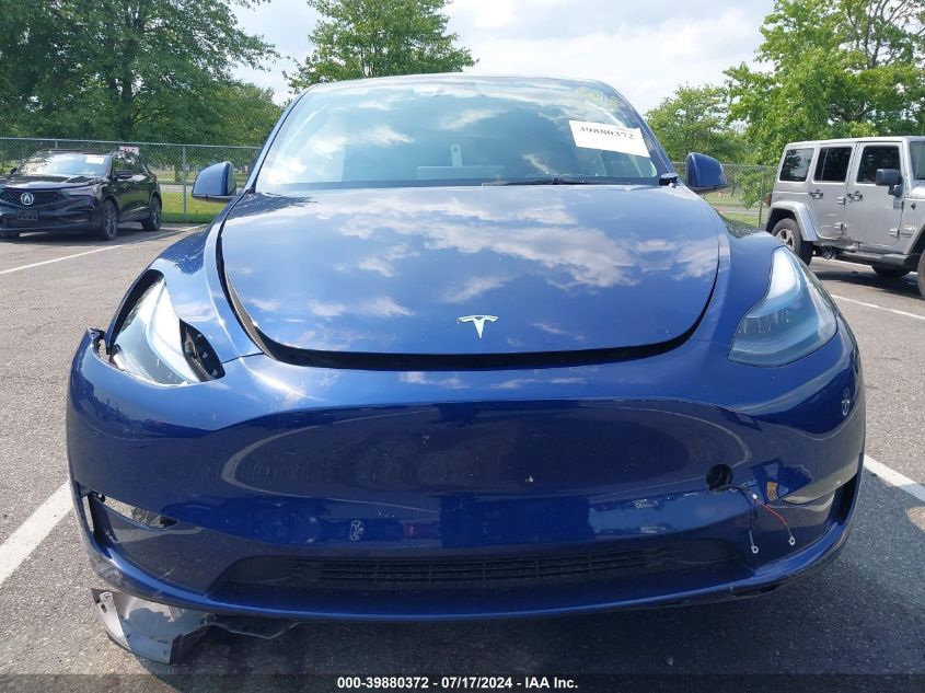 2024 Tesla Model Y Long Range Dual Motor All-Wheel Drive VIN: 7SAYGDEE4RA220363 Lot: 39880372