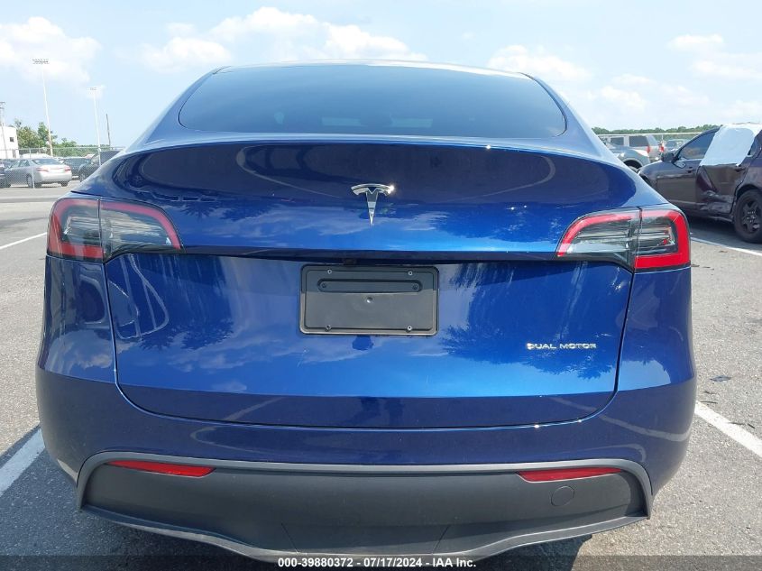 2024 Tesla Model Y Long Range Dual Motor All-Wheel Drive VIN: 7SAYGDEE4RA220363 Lot: 39880372