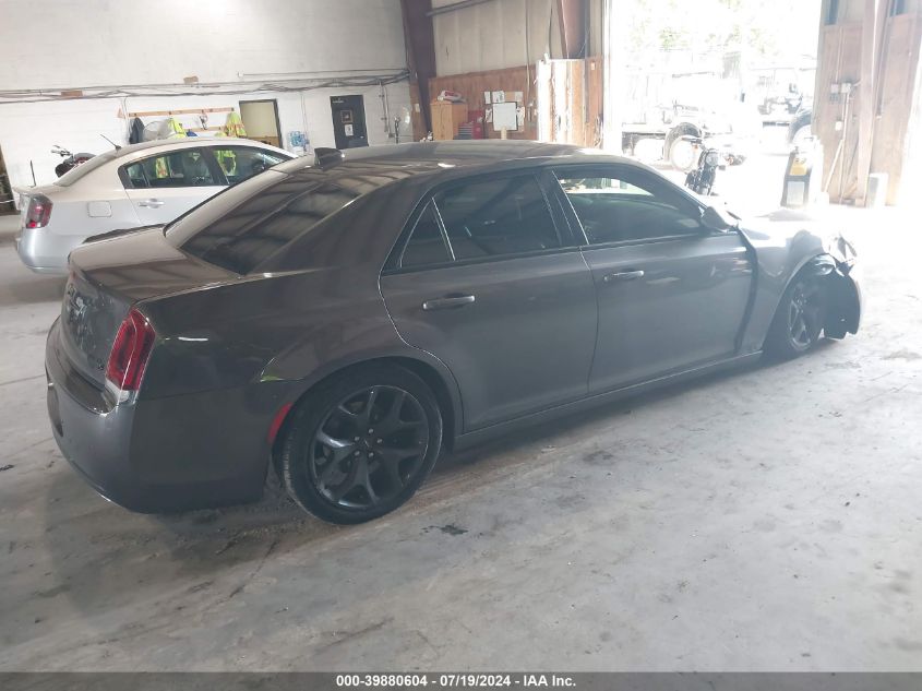 VIN 2C3CCABG8MH524071 2021 CHRYSLER 300 no.4