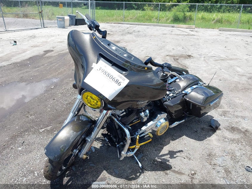2021 HARLEY-DAVIDSON FLHX 1750 CC(VIN: 1HD1KBC14MB672084