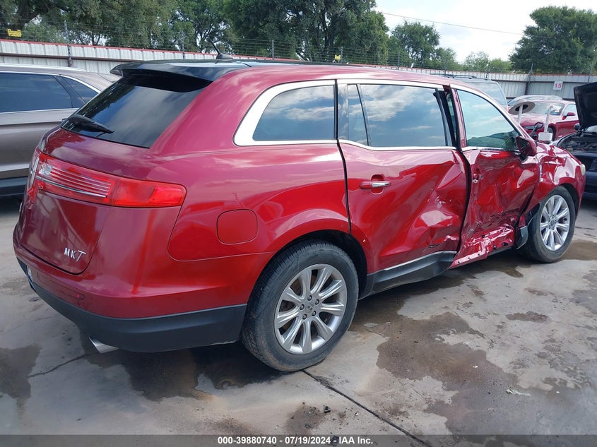 2014 LINCOLN MKT - 2LMHJ5FK2EBL53075