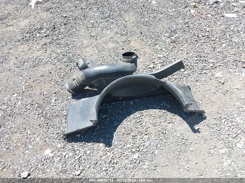 2002 Chevrolet Tahoe Ls VIN: 1GNEK13V22R264744 Lot: 39880774