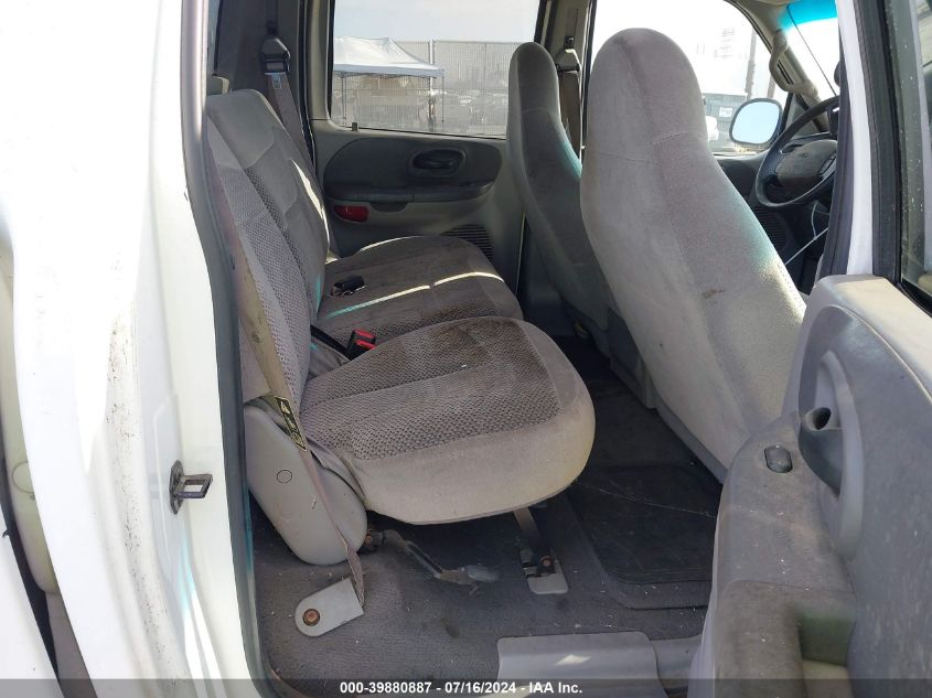 2001 Ford F-150 Harley-Davidson Edition/King Ranch Edition/Lariat/Xlt VIN: 1FTRW07W21KE02365 Lot: 39880887