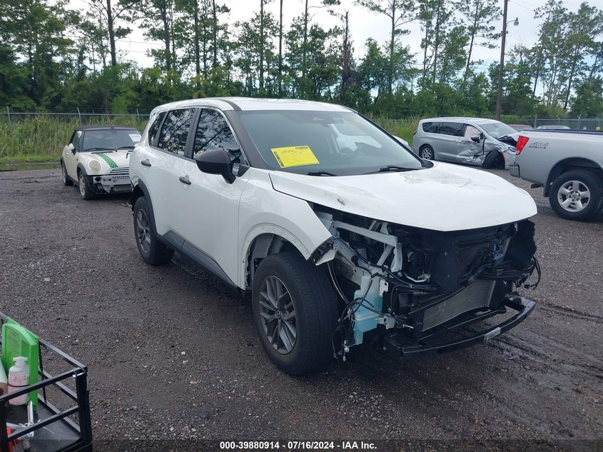 2021 NISSAN ROGUE  (VIN: 5N1AT3AAXMC775376)