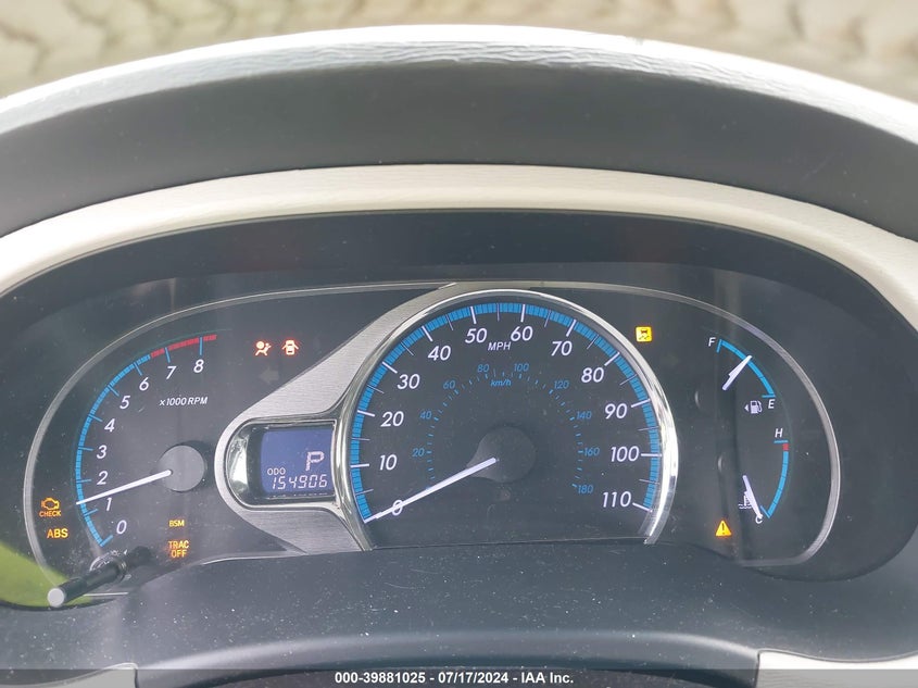 2013 Toyota Sienna Xle V6 8 Passenger VIN: 5TDYK3DC1DS404818 Lot: 39881025