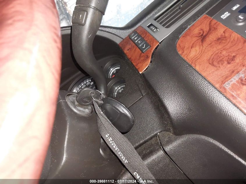 2014 Chevrolet Suburban 1500 Lt VIN: 1GNSCJE07ER104283 Lot: 39881112