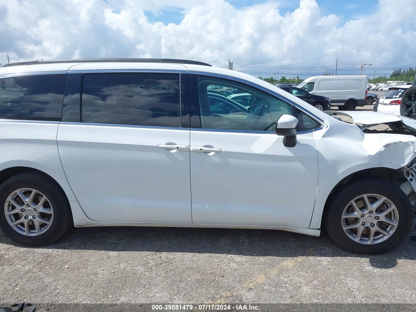 VIN 2C4RC1DG3LR260883 2020 CHRYSLER VOYAGER LXI