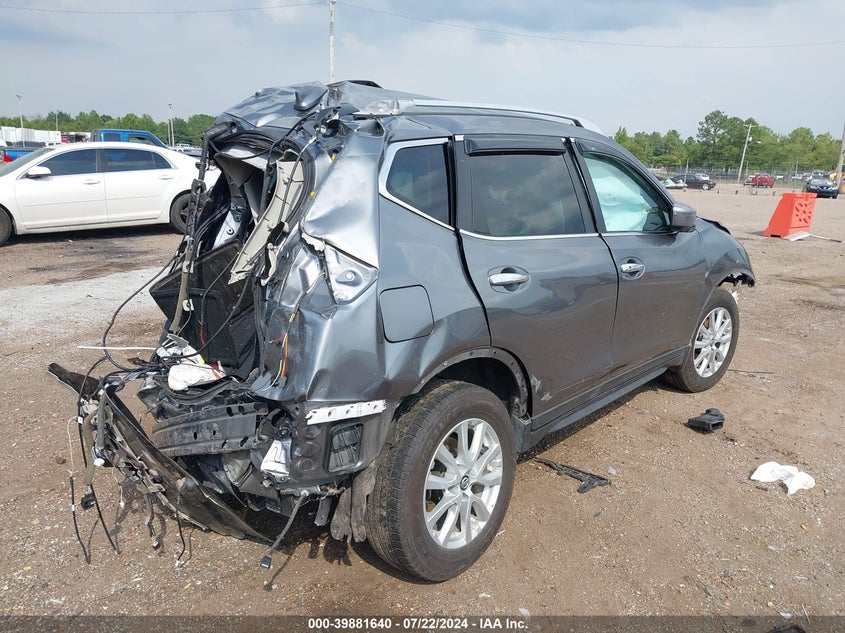 VIN KNMAT2MT1JP577186 2018 NISSAN ROGUE SV