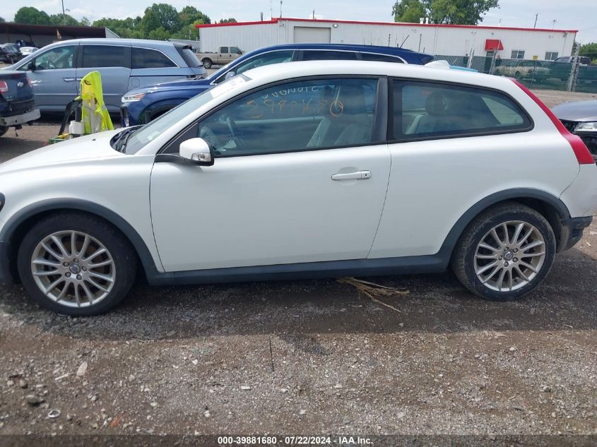 2010 Volvo C30 T5/T5 R-Design VIN: YV1672MKXA2178883 Lot: 39881680