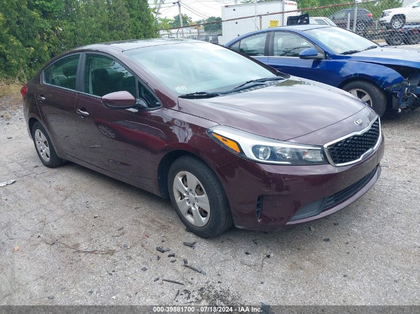 3KPFK4A73JE165878 2018 KIA FORTE - Image 1