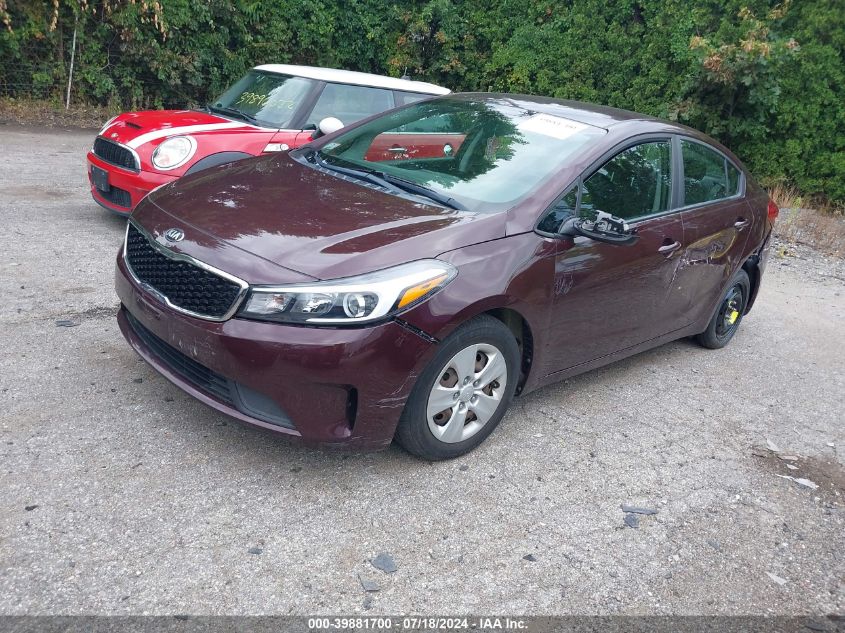 3KPFK4A73JE165878 2018 KIA FORTE - Image 2