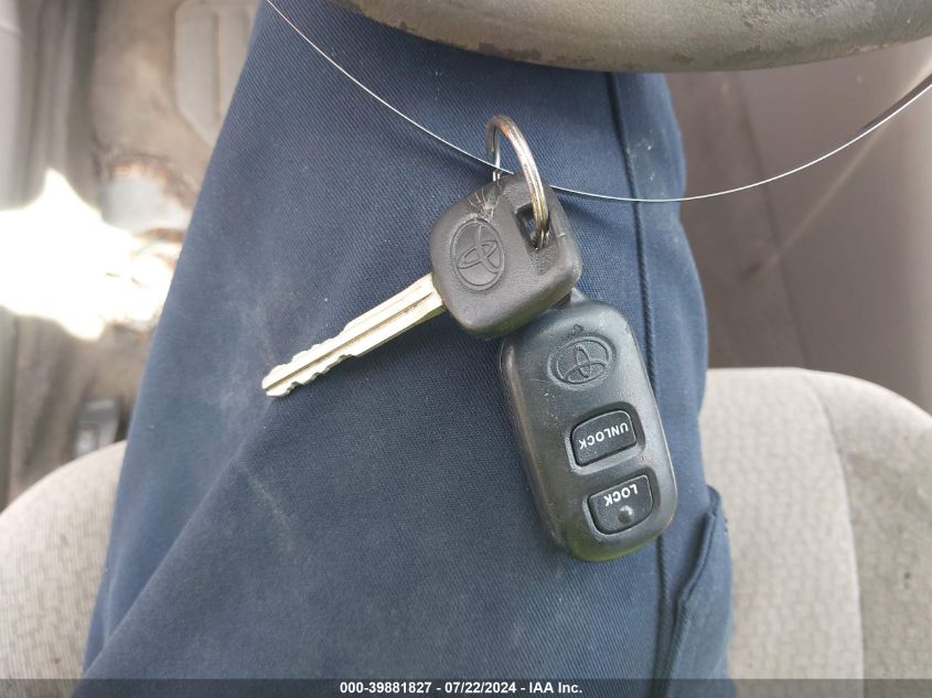 2004 Toyota Corolla Le VIN: JTDBR32E942024235 Lot: 39881827