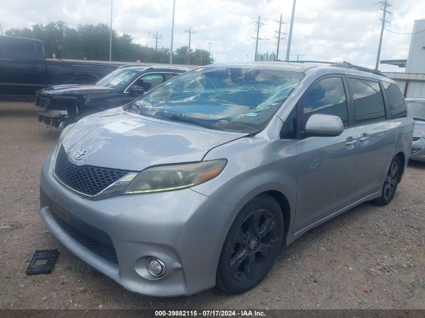 5TDXK3DC9FS580840 2015 TOYOTA SIENNA - Image 2